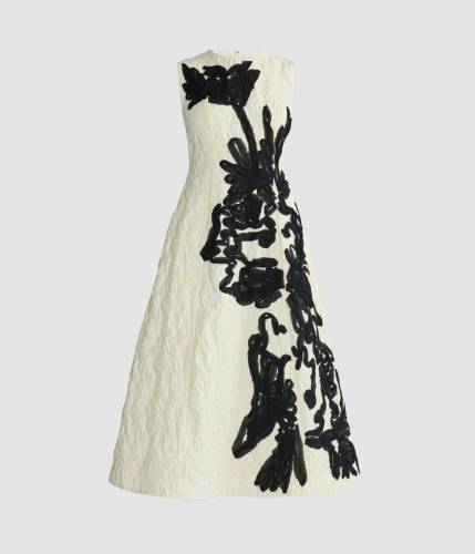 SLEEVELESS COCKTAIL DRESS