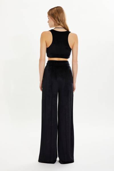 VELVET BRASSIERE